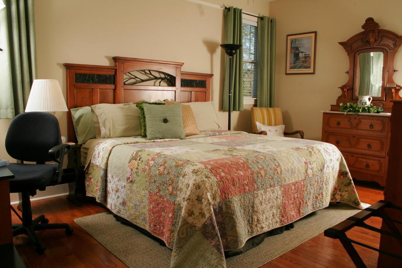 Seven Oaks Bed & Breakfast Highpoint Exterior foto